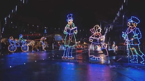 bayside church roseville lights|100K people expected at glittering Roseville light show .